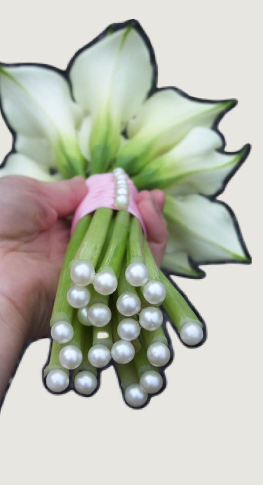 Elevated Cascade Bouquet