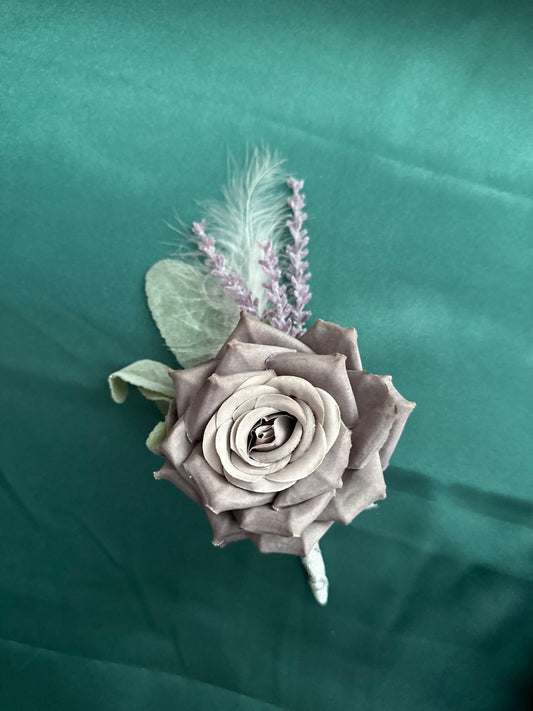 Basic Boutonniere